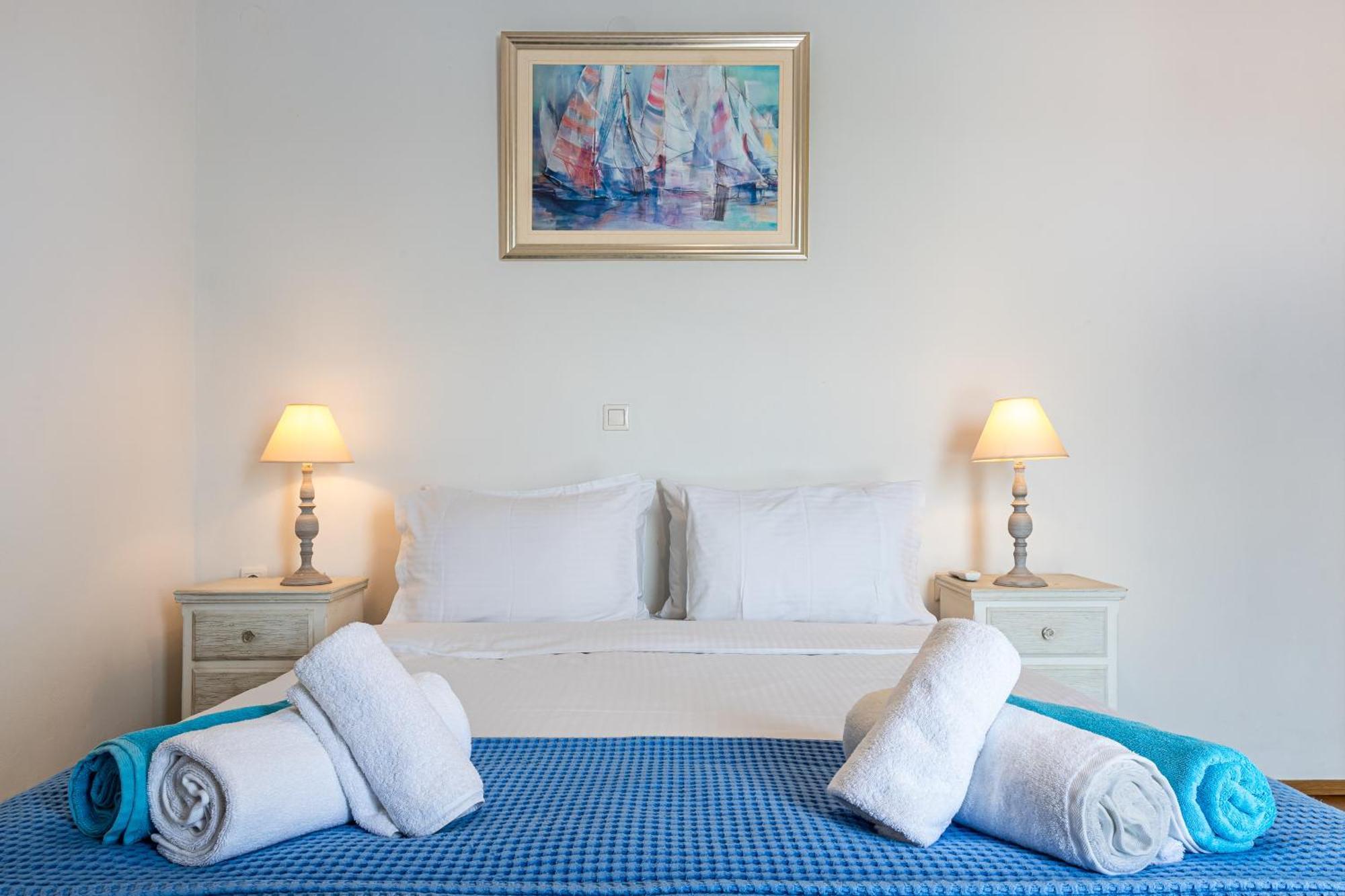 Dimitra Apartment With Private Pool And Sea View -The Ground Floor Of A Two Storey Building Daratsos Exterior photo